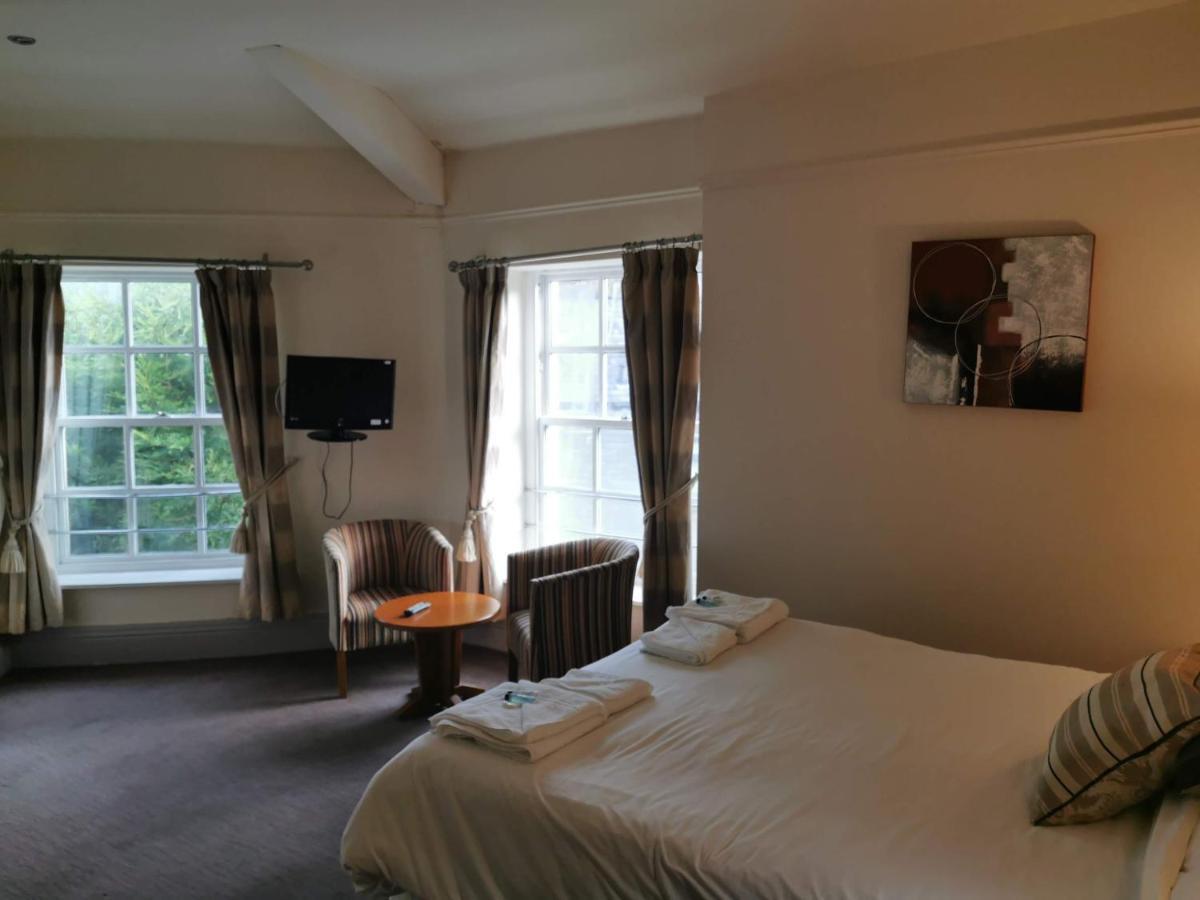 تودموردن The Queens Hotel المظهر الخارجي الصورة